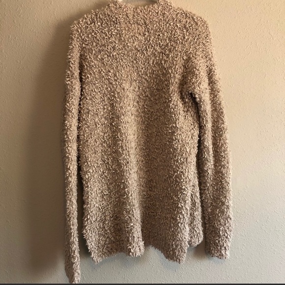 Cream Popcorn Knit Hollister Cardigan Sweater - Picture 2 of 6